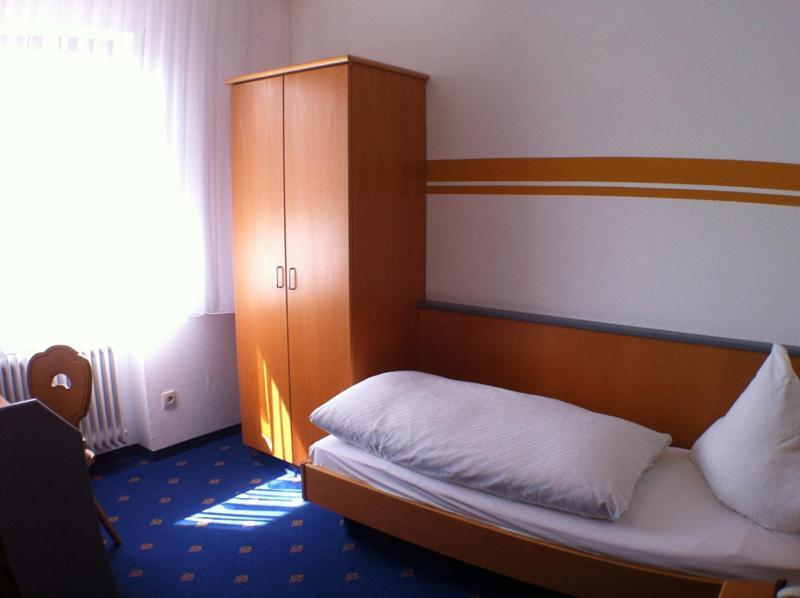 Landgasthof Scheubel Gremsdorf Ruang foto