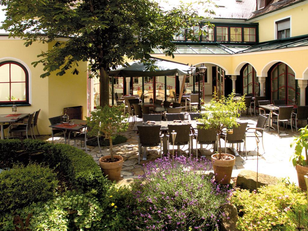 Landgasthof Scheubel Gremsdorf Bagian luar foto