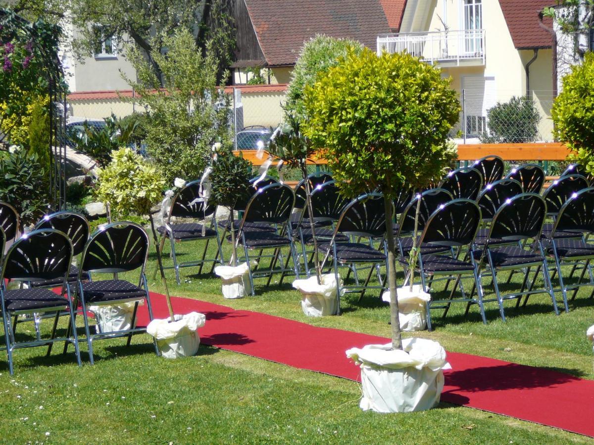 Landgasthof Scheubel Gremsdorf Bagian luar foto